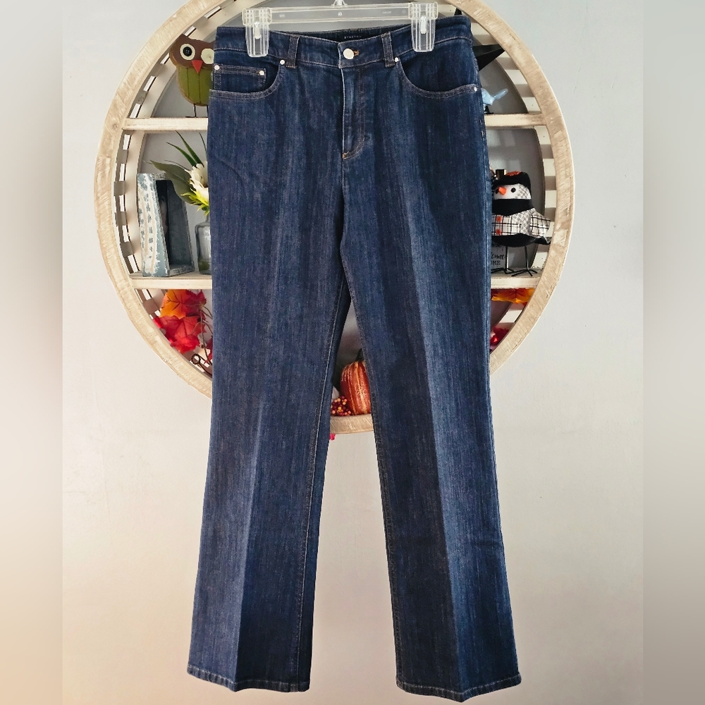 NWOT Anne Klein stretch jeans. Woman's size 8.